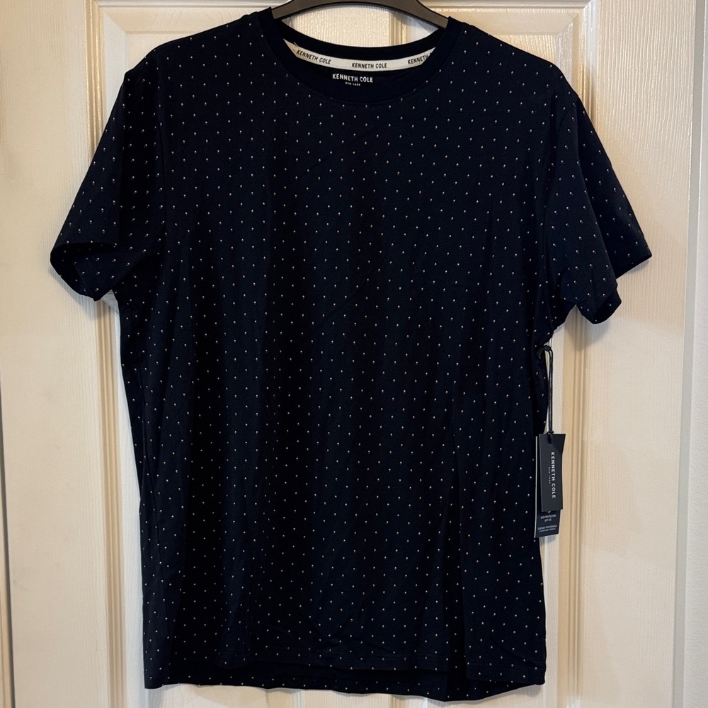 NWT: Men’s Kenneth Cole New York Pattern T-Shirt